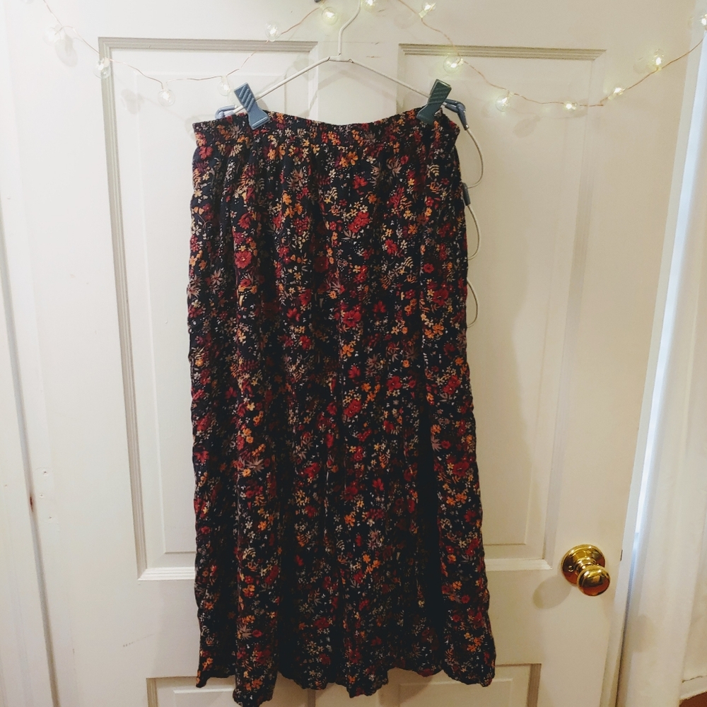 Vintage Midi floral skirt